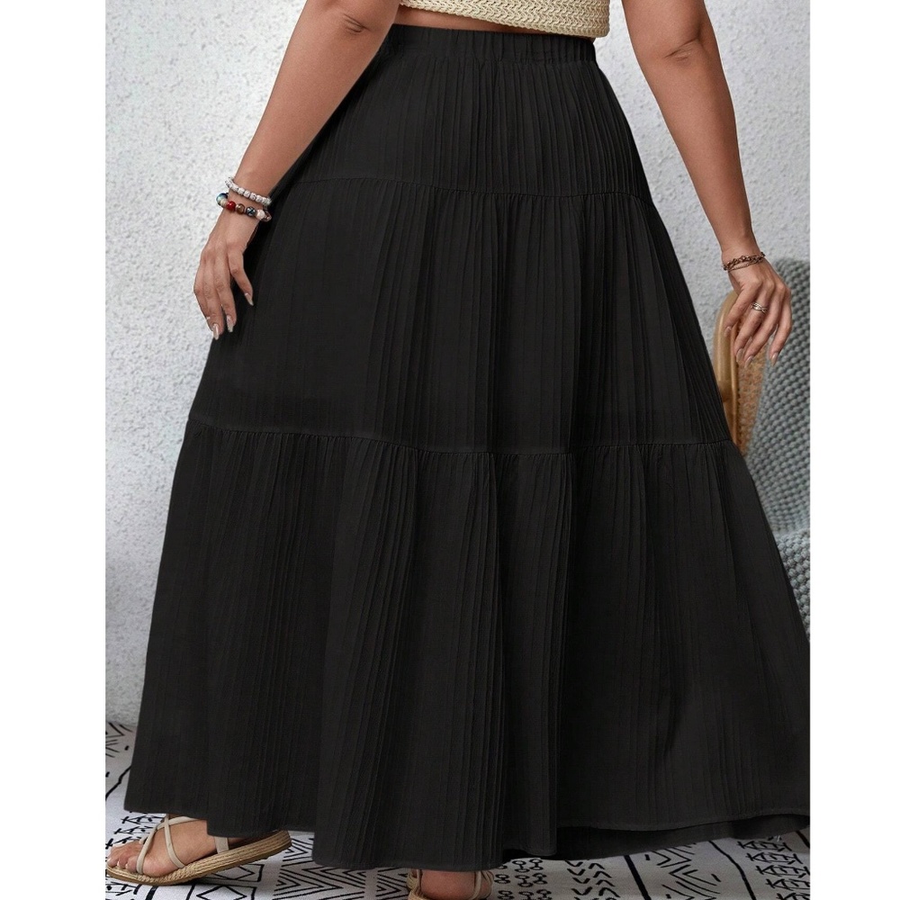 Plus Solid Button Detail Stretchy Waist Maxi Skirt - Picture 7 of 8